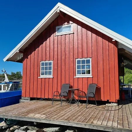 Usjenert Idyllisk Sjøbu Ferieparker