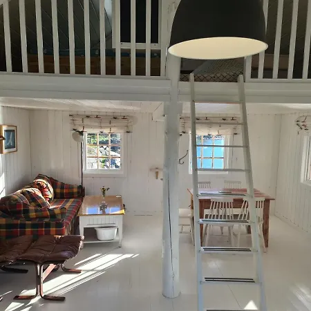 Usjenert Idyllisk Sjobu