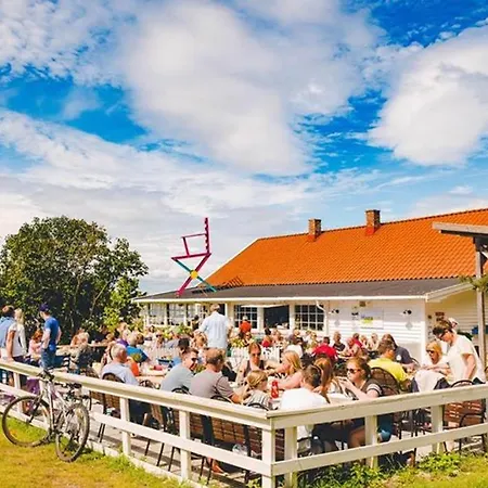 Usjenert Idyllisk Sjøbu