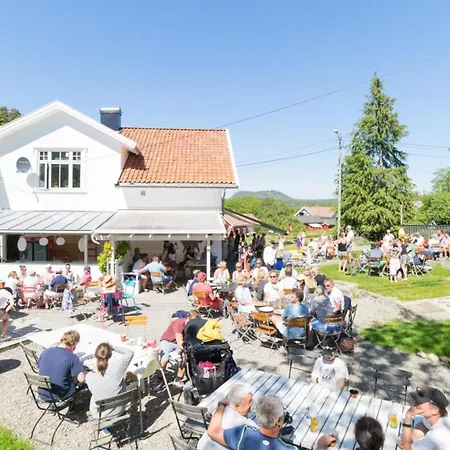 Ferieparker Usjenert Idyllisk Sjøbu