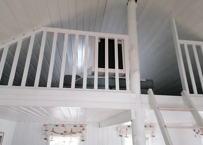 Usjenert Idyllisk Sjobu