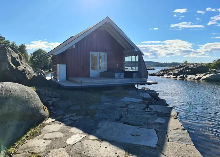 Prázdninový areál Usjenert Idyllisk Sjobu
